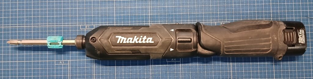 マキタ TD022D 本体正面